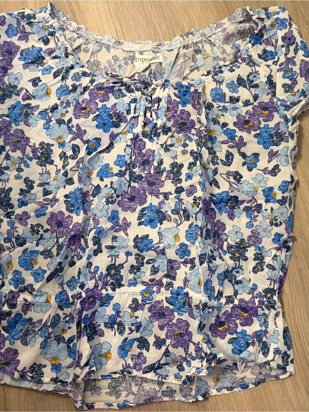 Aeropostale (Size M)
